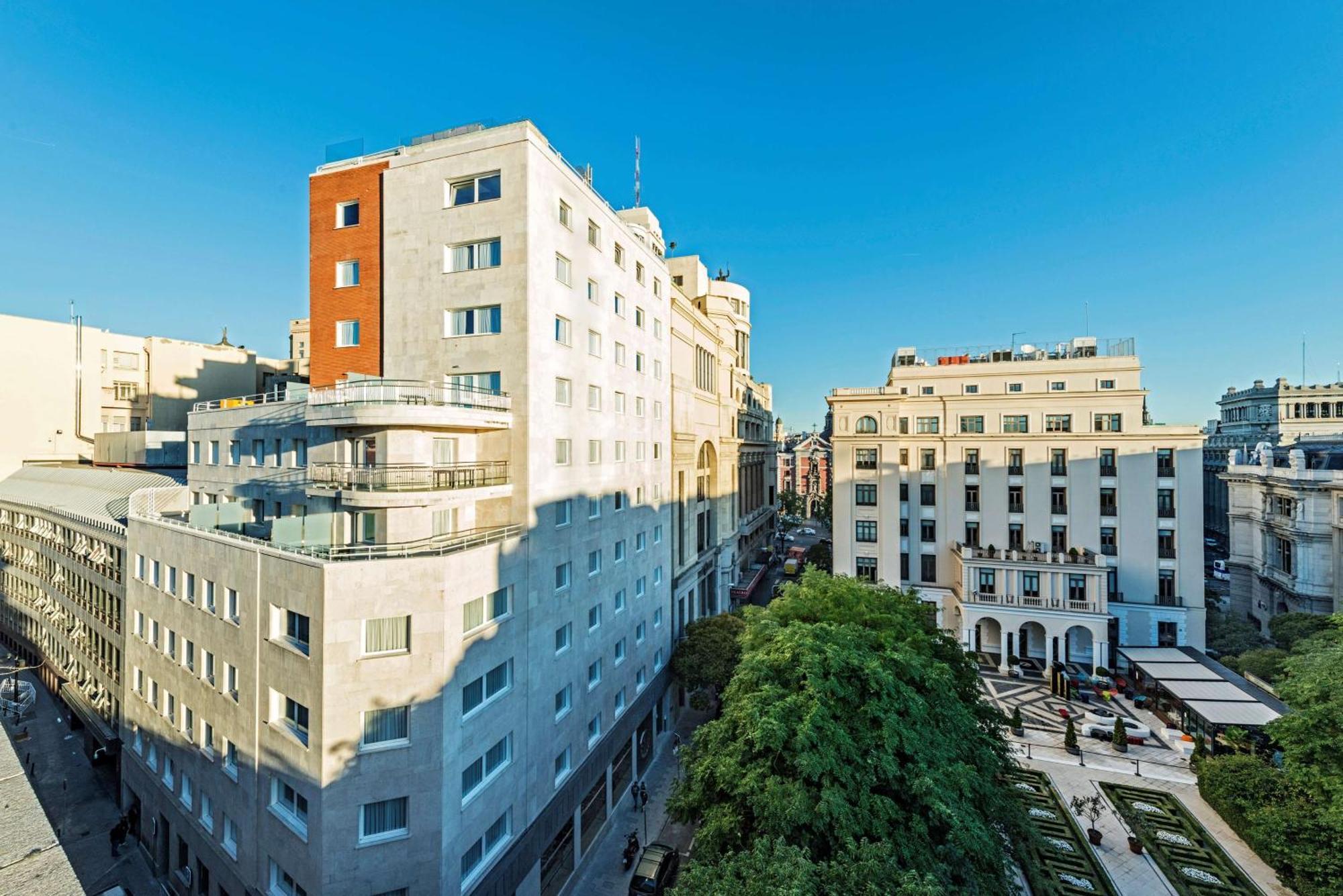 Nh Collection Madrid Suecia Ξενοδοχείο Εξωτερικό φωτογραφία Residential buildings in the neighborhood