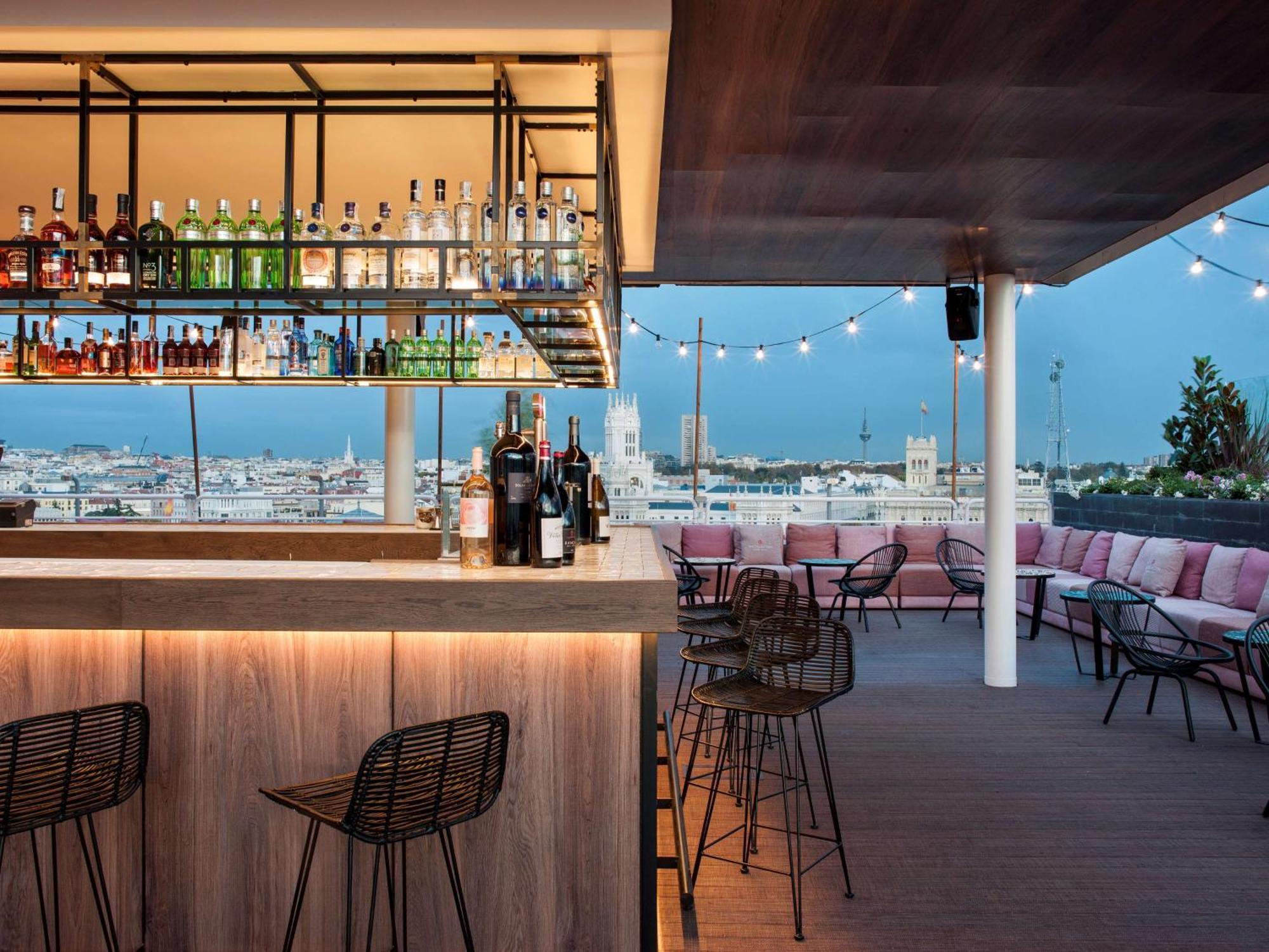 Nh Collection Madrid Suecia Ξενοδοχείο Εξωτερικό φωτογραφία The rooftop bar