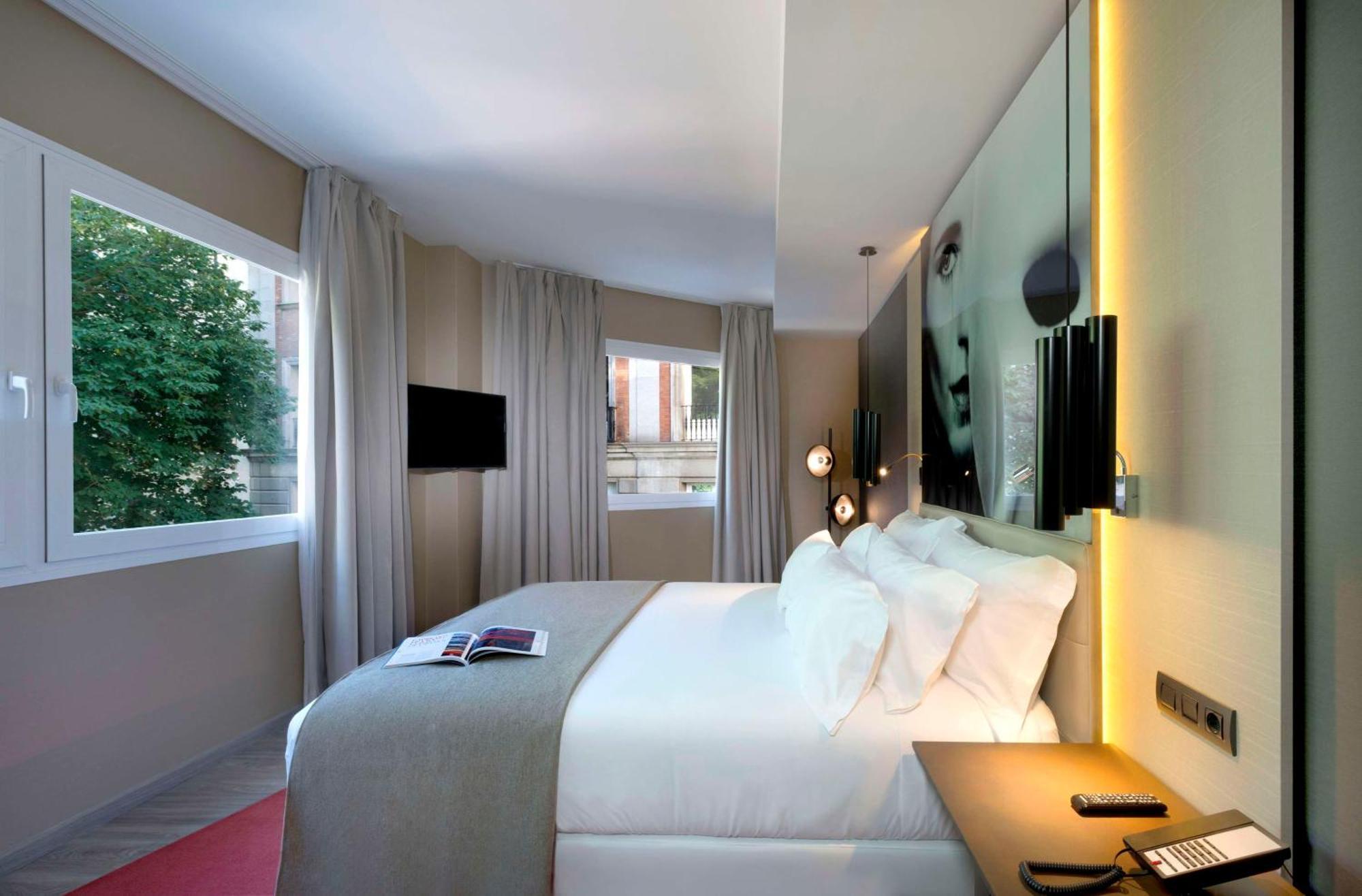 Nh Collection Madrid Suecia Ξενοδοχείο Εξωτερικό φωτογραφία A room at the hotel