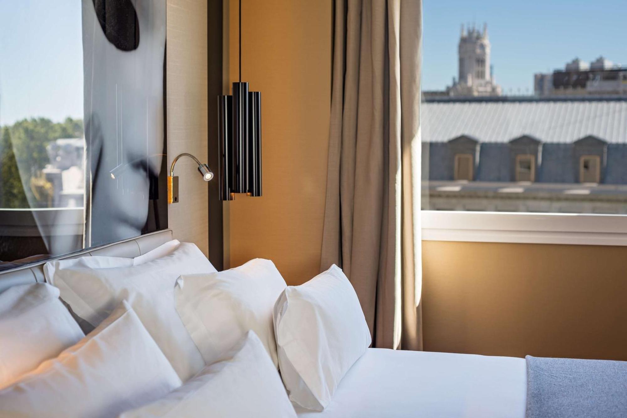 Nh Collection Madrid Suecia Ξενοδοχείο Εξωτερικό φωτογραφία A room at the hotel