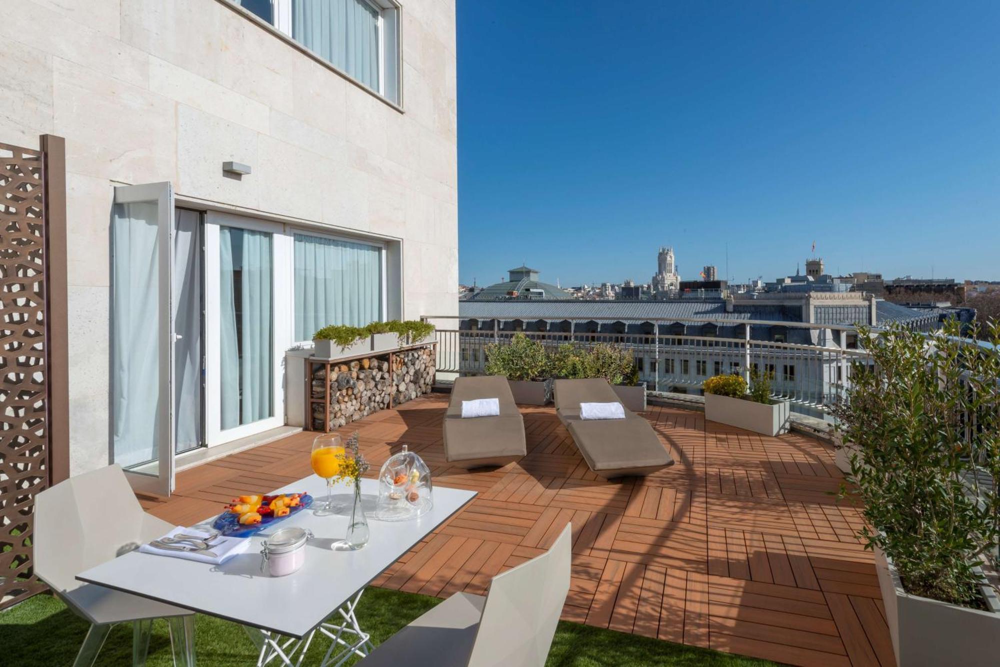 Nh Collection Madrid Suecia Ξενοδοχείο Εξωτερικό φωτογραφία The hotel's rooftop terrace