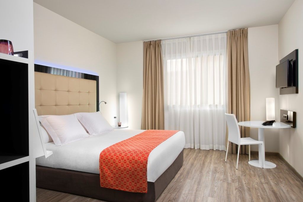 Nh Collection Madrid Suecia Ξενοδοχείο Εξωτερικό φωτογραφία A typical room at Adagio